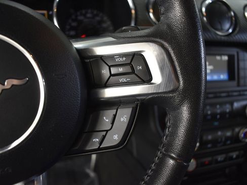 Used 2017 Ford Mustang Coupe image 16