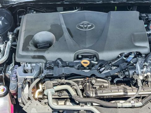 Used 2025 Toyota Camry SE FWD image 28