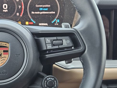 Certified 2026 Porsche Cayenne Coupe AWD/4WD image 27