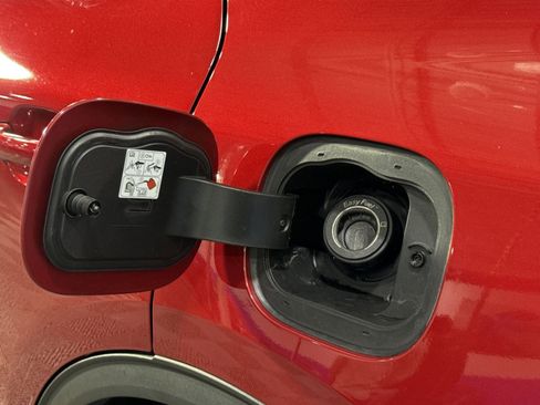 Used 2020 Ford Escape Titanium image 41