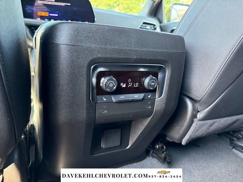 Used 2025 Chevrolet Suburban RST w/ Comfort Package AWD/4WD image 21