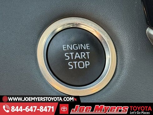 Used 2025 Toyota Highlander LE image 22