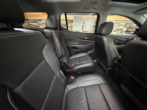 Used 2022 GMC Acadia SLT w/ Elevation Edition AWD/4WD image 35