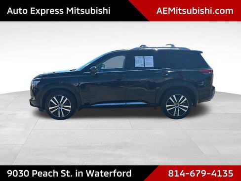 Used 2024 Nissan Pathfinder Platinum AWD/4WD image 4