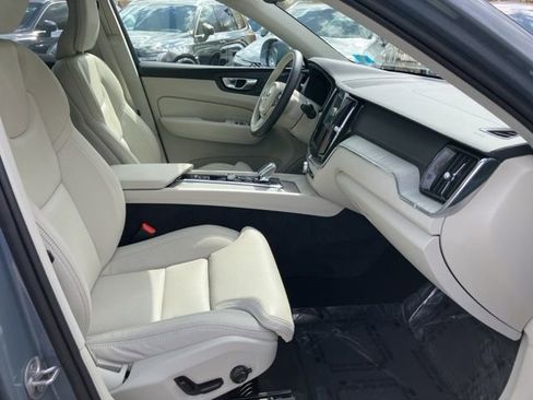 Certified 2023 Volvo XC60 T8 Ultimate w/ Climate Package AWD/4WD image 17