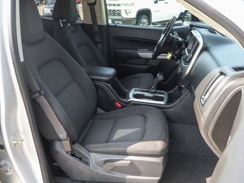 Used 2019 Chevrolet Colorado LT AWD/4WD image 34