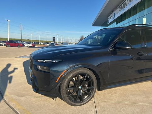 Certified 2023 BMW X7 M60i w/ Executive Package image 2