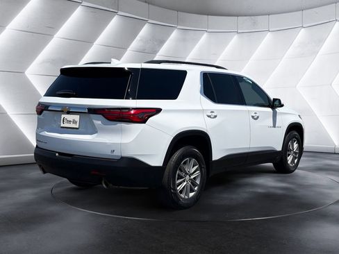 Used 2023 Chevrolet Traverse LT AWD/4WD image 5