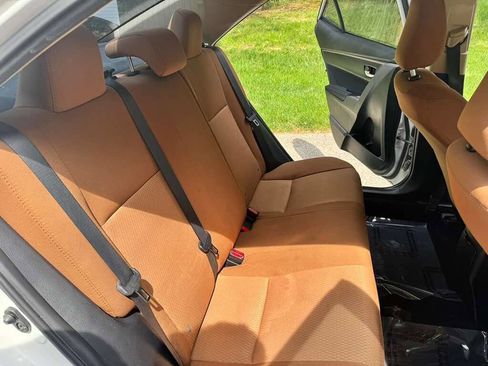 Used 2014 Toyota Corolla LE image 7