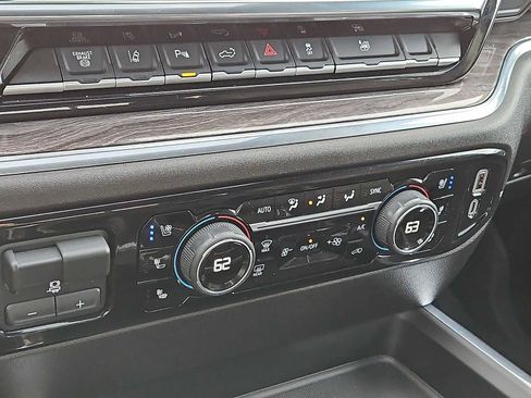 Used 2025 Chevrolet Silverado 3500 LTZ w/ LTZ Plus Package image 24