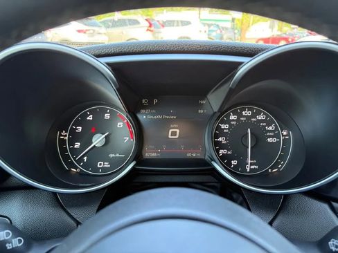 Used 2018 Alfa Romeo Giulia Ti Sport w/ Quick Order Package 22S Sport image 10