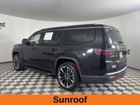 Used 2022 Jeep Wagoneer Series II w/ Premium Group I image 7