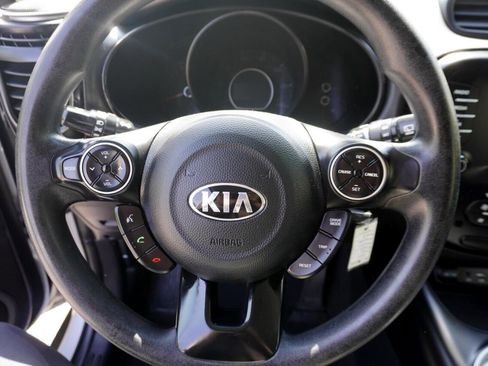Used 2019 Kia Soul + image 28