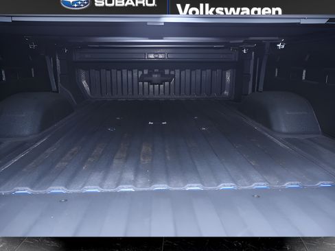 Used 2025 Chevrolet Silverado 3500 LTZ w/ LTZ Premium Package AWD/4WD image 18