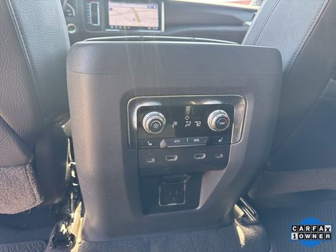 Used 2021 GMC Yukon XL Denali w/ Denali Premium Package image 29