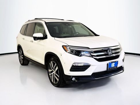 Used 2016 Honda Pilot Touring image 1