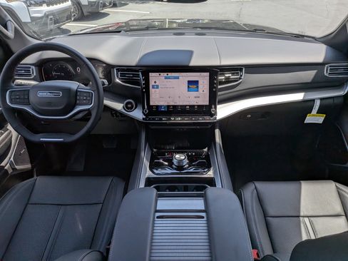 New 2026 Jeep Grand Wagoneer Limited AWD/4WD image 14