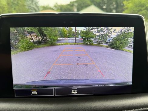 Used 2021 Chevrolet Suburban LT AWD/4WD image 21