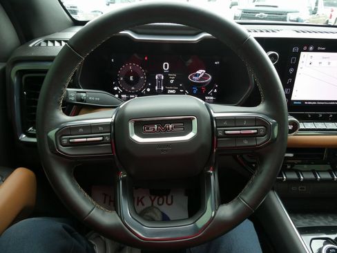 Certified 2024 GMC Canyon AT4 image 32