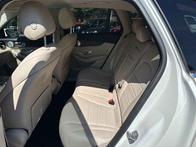 Used 2020 Mercedes-Benz GLC 300 image 9