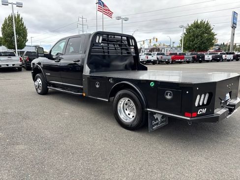 Used 2024 RAM 3500 Laramie AWD/4WD image 3
