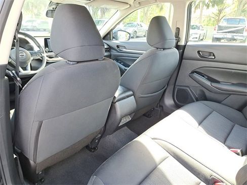 Used 2023 Nissan Altima 2.5 SV image 10