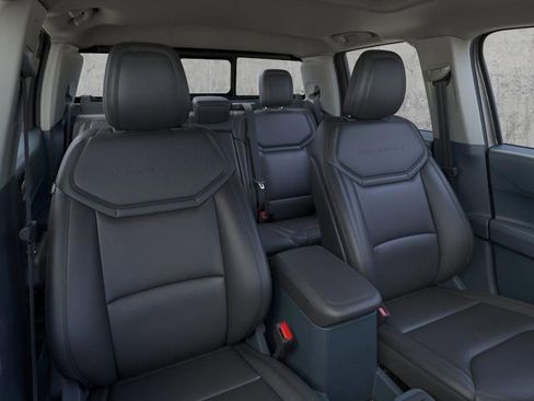 New 2025 Ford Maverick Lariat w/ Black Appearance Package image 10