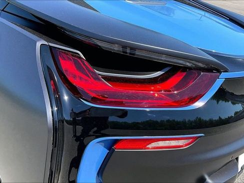 Used 2019 BMW i8 Roadster AWD/4WD image 21