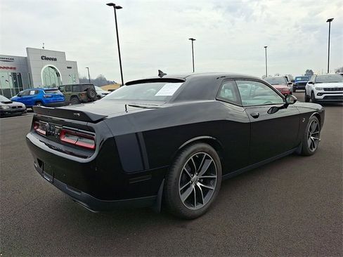Used 2016 Dodge Challenger R/T Scat Pack image 10