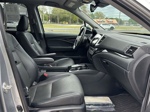 Used 2020 Honda Ridgeline RTL-E image 12