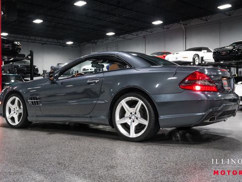 Used 2011 Mercedes-Benz SL 550 image 31