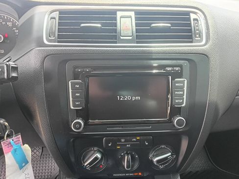 Used 2014 Volkswagen Jetta TDI FWD image 12
