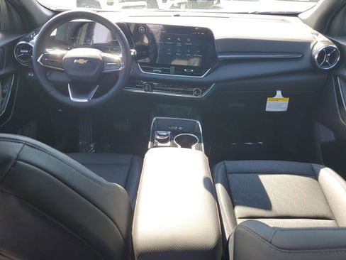 New 2026 Chevrolet Equinox LT w/ Convenience Package II FWD image 11
