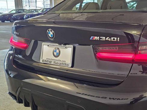 Used 2025 BMW M340i xDrive w/ Premium Package AWD/4WD image 7