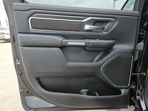Used 2024 RAM 1500 Laramie image 15