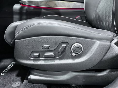 Used 2024 Genesis GV70 3.5T Sport w/ Sport Advanced Package image 24