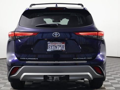 Used 2021 Toyota Highlander Platinum AWD/4WD image 5