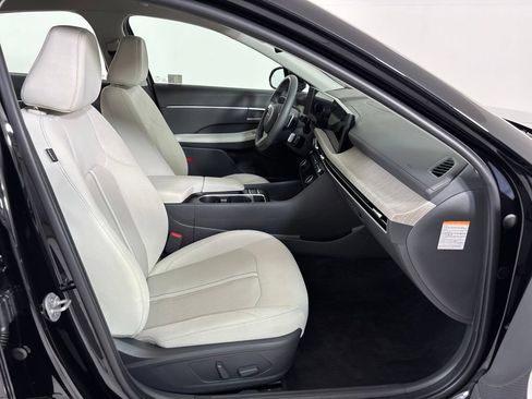 Certified 2025 Hyundai Sonata SEL FWD image 12