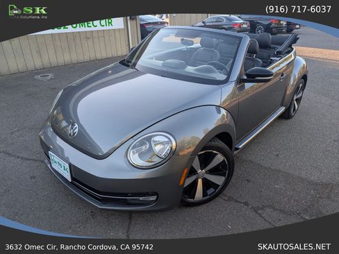 Used 2013 Volkswagen Beetle 2.0T FWD image 1