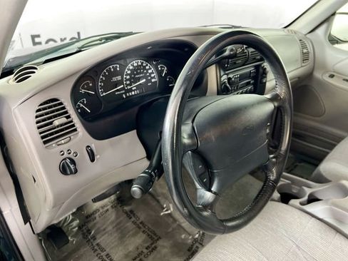 Used 1996 Ford Explorer XLT AWD/4WD image 3