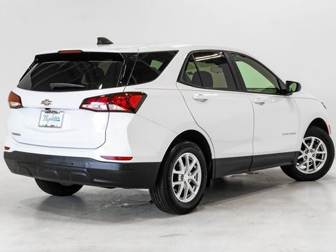 Used 2023 Chevrolet Equinox LS w/ LS Convenience Package FWD image 28