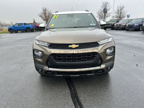 Used 2021 Chevrolet TrailBlazer ACTIV w/ Technology Package image 2
