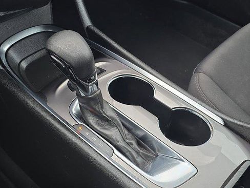 Used 2021 Chevrolet Malibu LS image 30