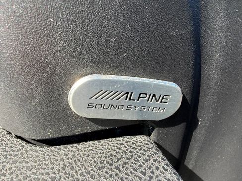 Used 2014 Chrysler 300 C RWD image 14