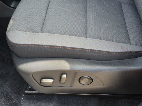 New 2026 Chevrolet Traverse LT w/ Midnight/Sport Edition FWD image 17