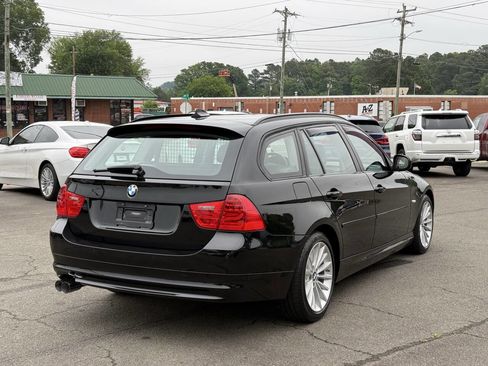Used 2012 BMW 328i xDrive Wagon AWD/4WD image 8