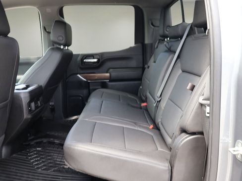 Used 2021 Chevrolet Silverado 1500 LT Trail Boss w/ Convenience Package II AWD/4WD image 12