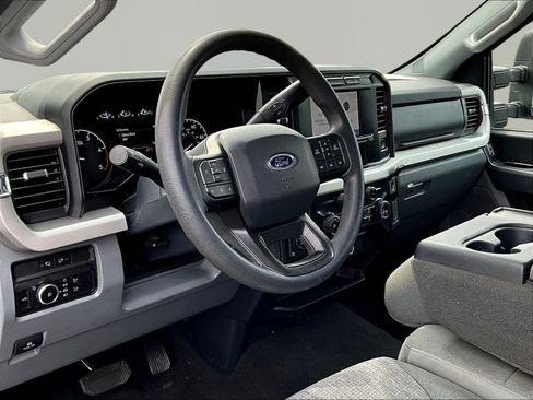 Used 2023 Ford F350 XLT w/ 360-Degree Camera Package AWD/4WD image 15