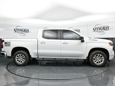Used 2025 Chevrolet Silverado 1500 RST w/ Convenience Package II RWD image 8