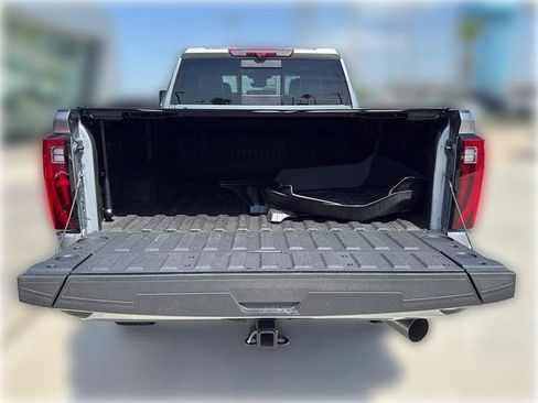 Used 2025 GMC Sierra 2500 Denali Ultimate w/ Max Trailering Package AWD/4WD image 8
